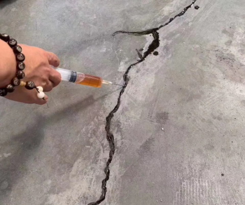 番禺混凝土裂缝修补技术详解​